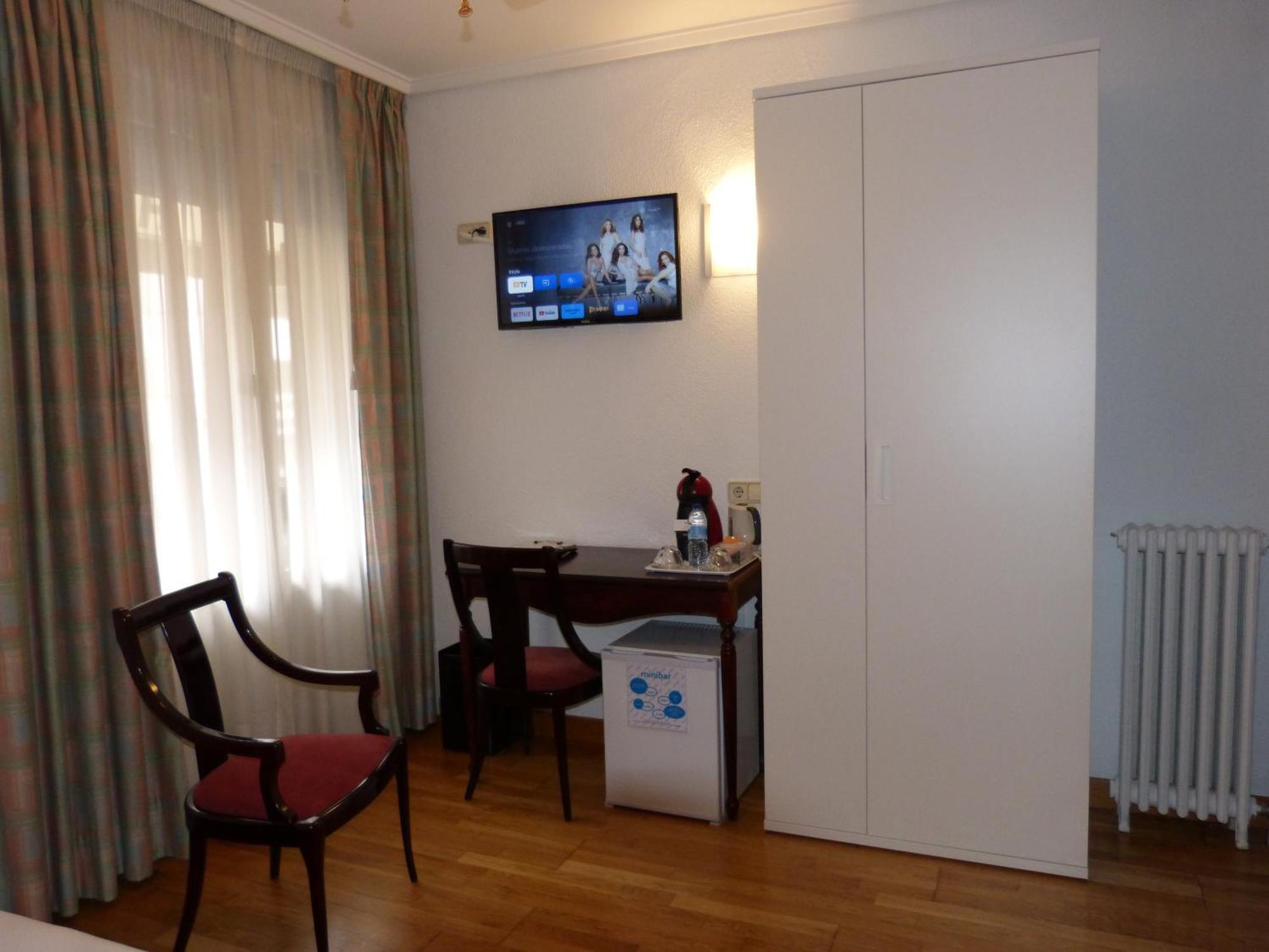 Hostal Navarra Памплона Экстерьер фото