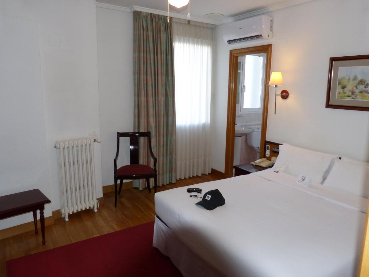 Hostal Navarra Памплона Экстерьер фото